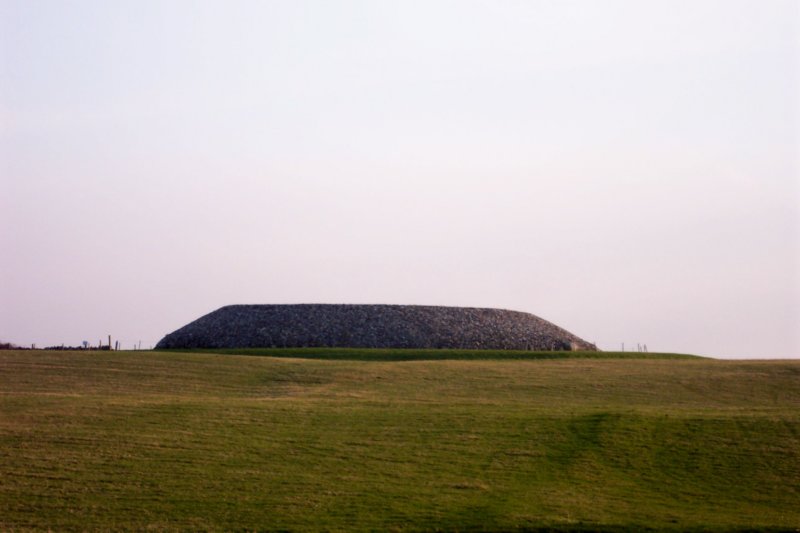 cairnatcarrowmore.jpg