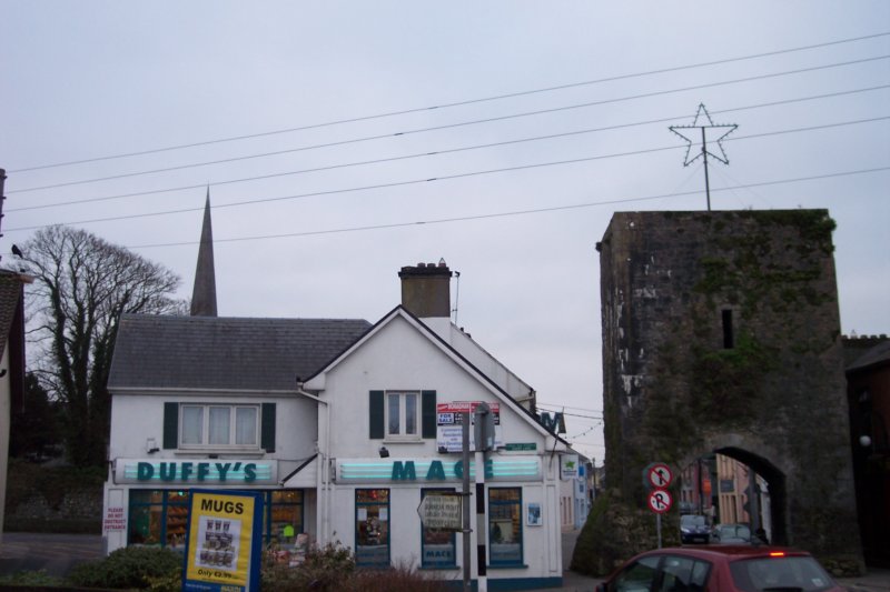 duffysconveniencestoreathenry.jpg