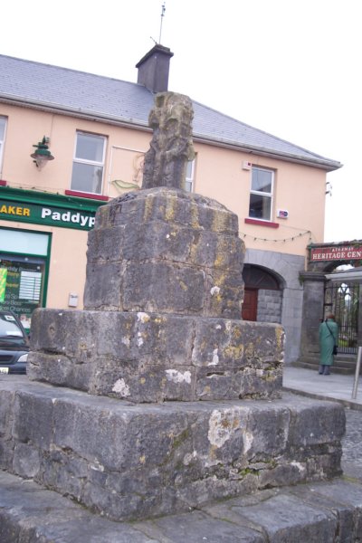 marketcrossathenry.jpg