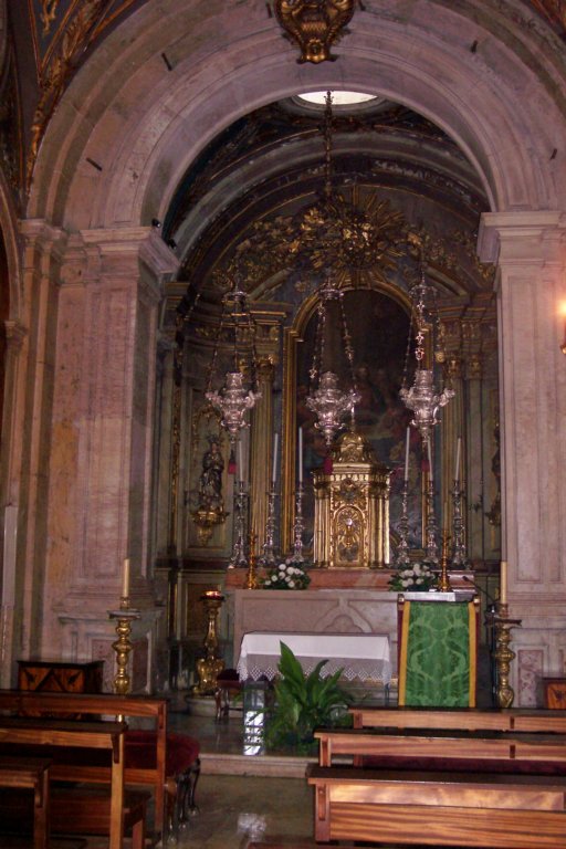 altar.jpg