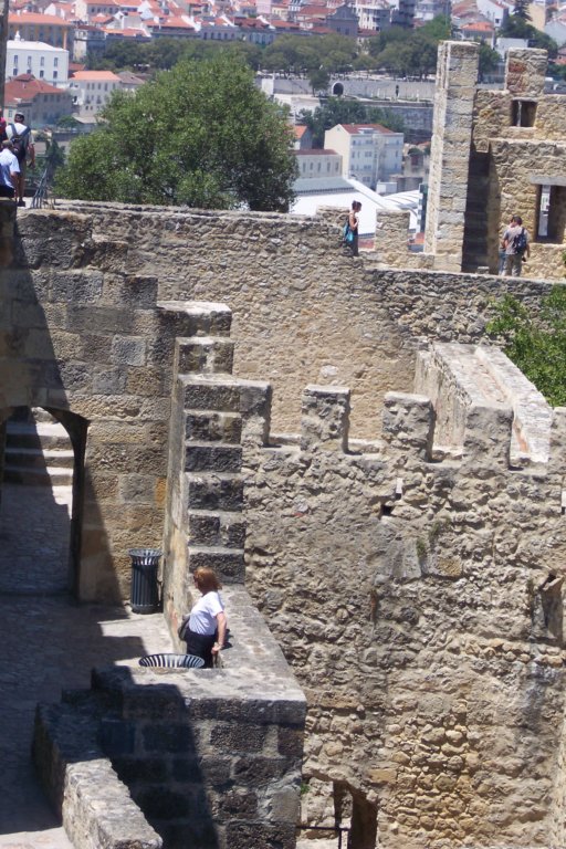 crenellationsofcastle.jpg