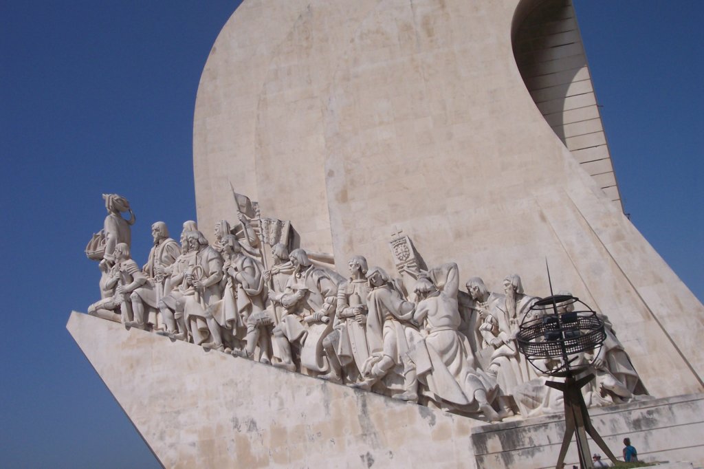 moremonument.jpg