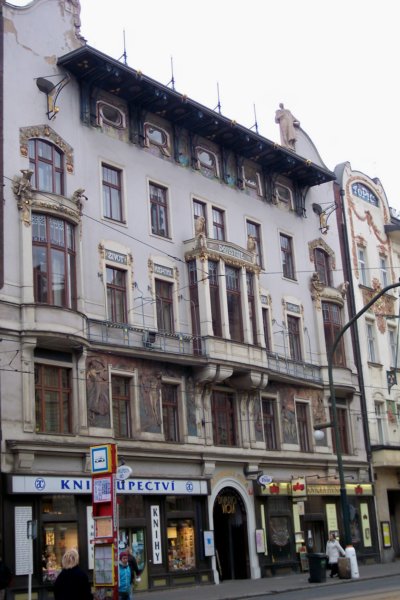 artnouveaubuilding.jpg