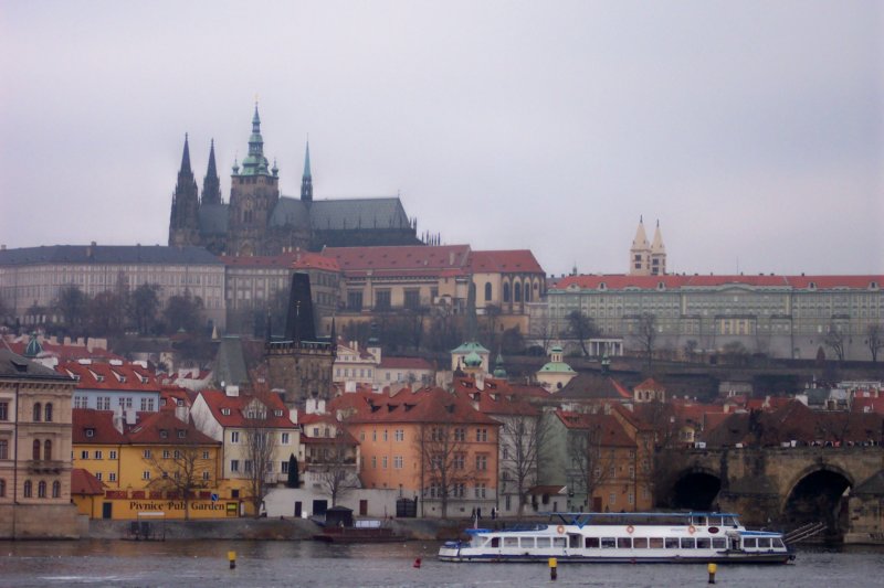 praguecastle.jpg