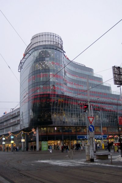 shoppingmall.jpg
